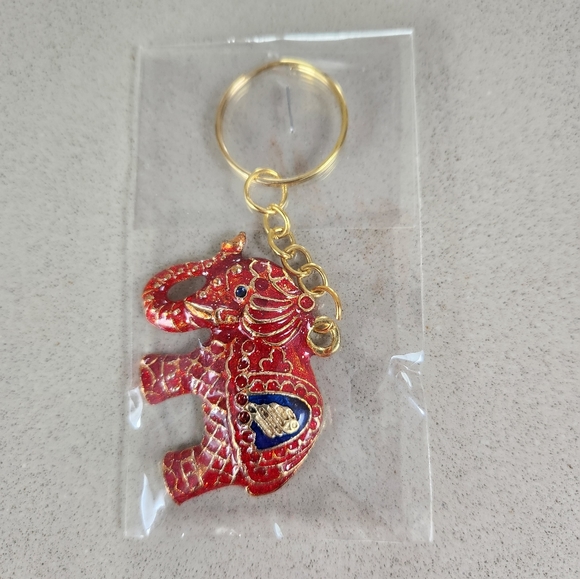 Lucky Red Elephant Keychain **NEW - Picture 2 of 3